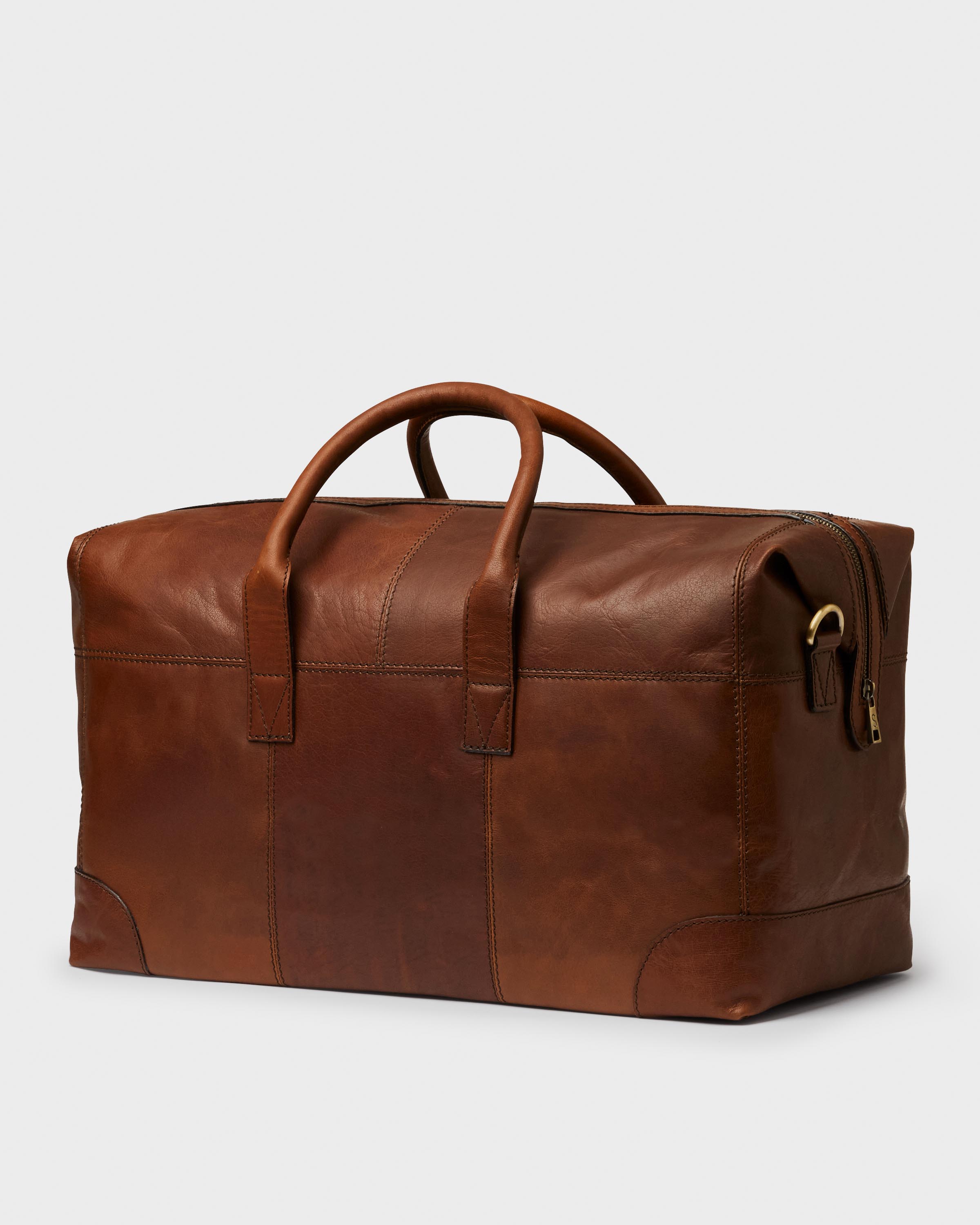 Buy Metz weekend bag at saddler.com - The swedish leather brand