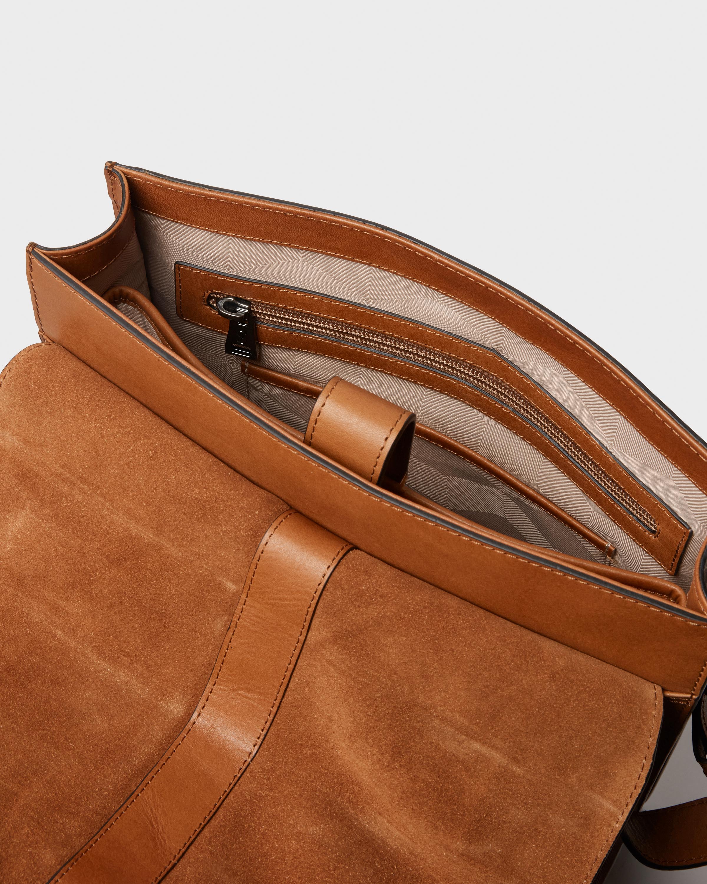 Brown shop messenger bag